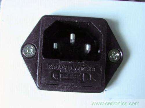 可調(diào)電源DIY:電源接口