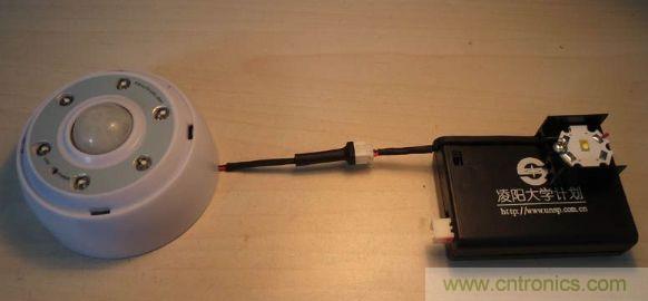 上接口插頭插座，套上熱縮管