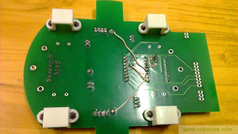 多圖殺貓！PCB版藍(lán)牙智能小車DIY