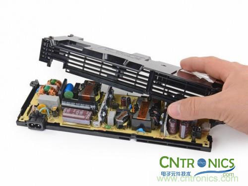 游戲機內(nèi)部的秘密:逆天級拆解索尼 PALY STATION 4!