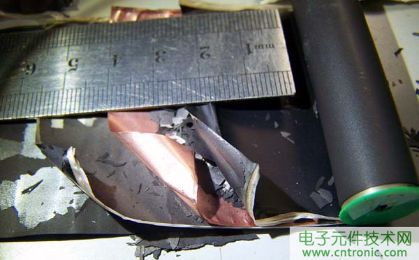 筆記本電池拆解，探秘電池內(nèi)部結(jié)構(gòu)