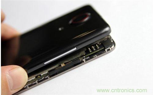 棋逢對手，詳拆努比亞Z5S如何力拼小米3 ？