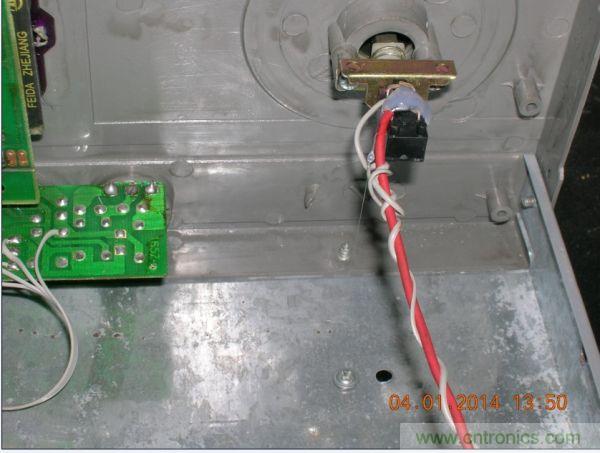 巧奪天工！大神利用山寨功放為高性價比逆變器"穿新衣"