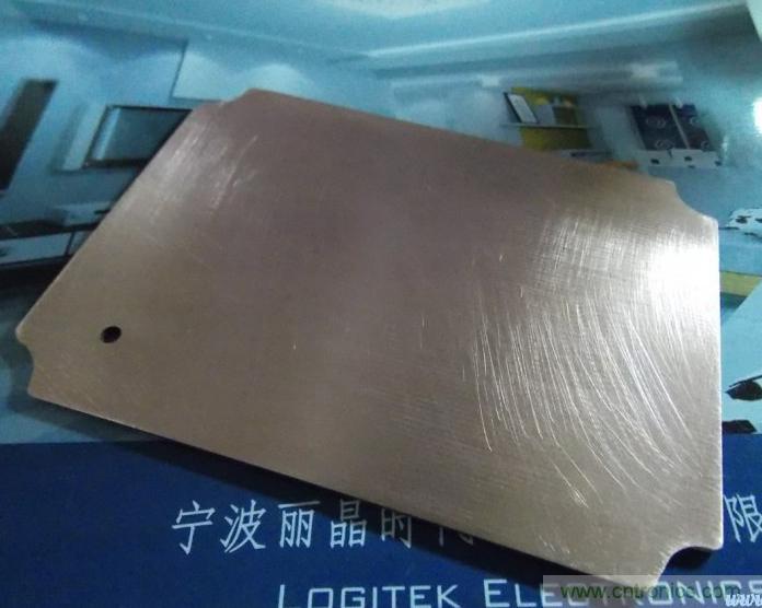 牛人全手工DIY:微電腦智能溫控市電開(kāi)關(guān)