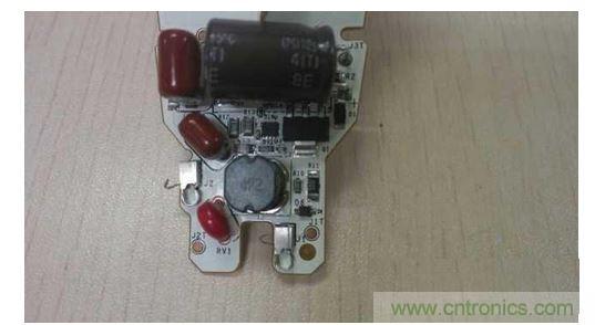 二、連接方式：