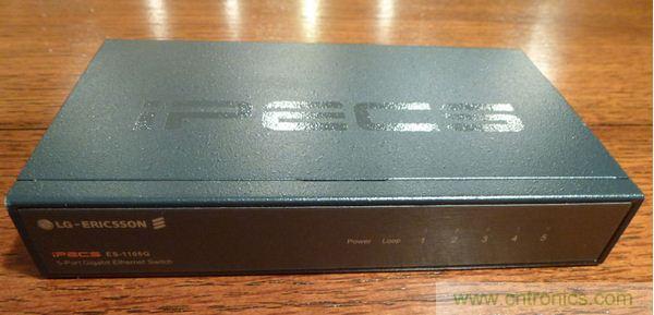 圖1：LG愛(ài)立信公司5口千兆以太網(wǎng)(GbE)交換機(jī)ES-1105G正面圖。