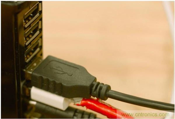 C.H.I.P. 和 Pi Zero超微型電腦&mdash;&mdash;誰(shuí)才是創(chuàng)客們心里的 No.1？