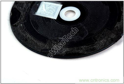 MOTO 360二代智能手表拆解：只有細(xì)節(jié)，沒有亮點(diǎn)