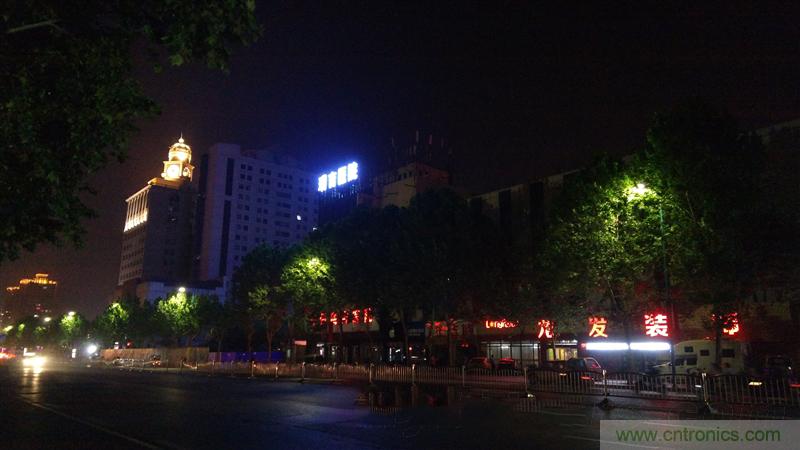 無邊框的 nubia Z9 ，一款既有驚喜，又有驚艷的智能手機