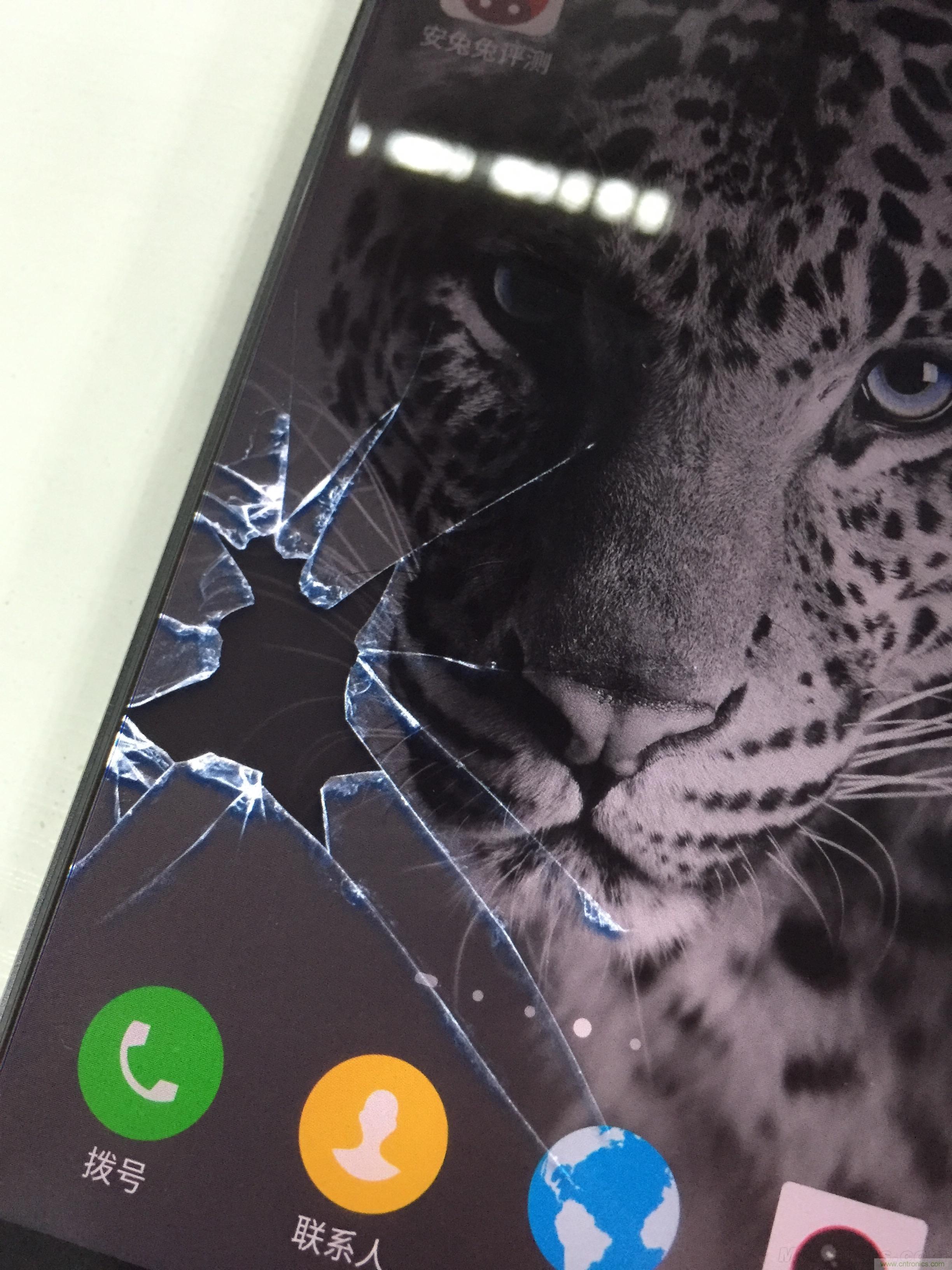 無邊框的 nubia Z9 ，一款既有驚喜，又有驚艷的智能手機