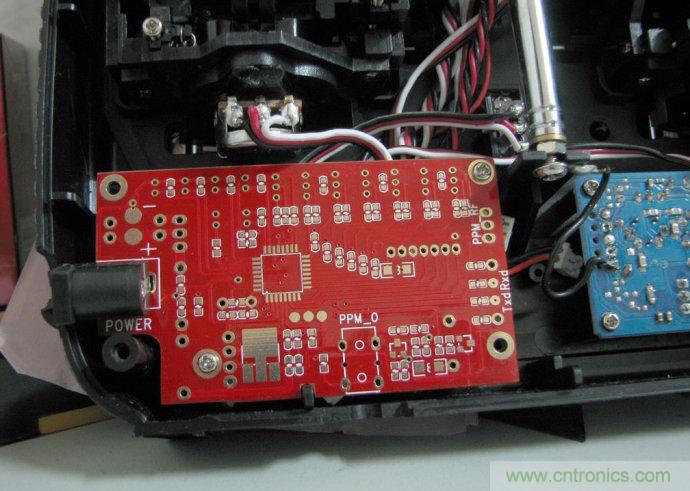 無人機 DIY 制作全過程，酷得不要不要的！