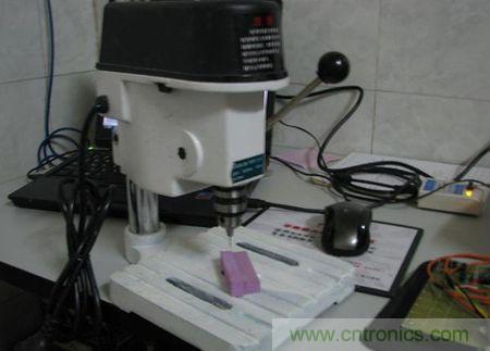 無人機 DIY 制作全過程，酷得不要不要的！