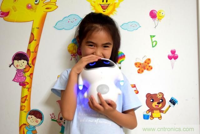 &ldquo;爸爸再不陪我，我就長(zhǎng)大了&rdquo;&mdash;&mdash;小騰機(jī)器人