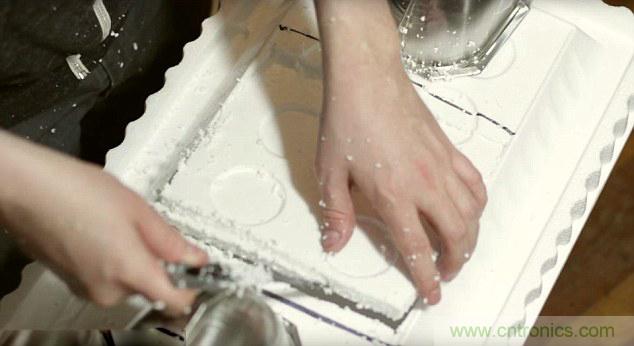 夏天太熱空調(diào)太貴？六步低成本DIY冷氣