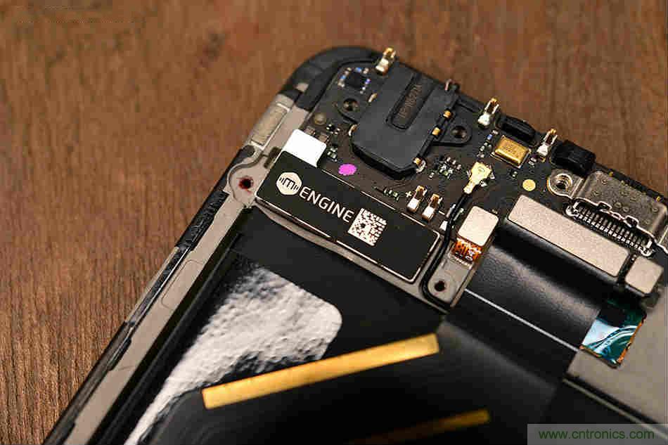 拆解魅族15 Plus：玩轉(zhuǎn)了新概念，但其工藝究竟如何？