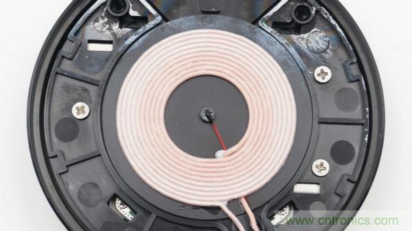 拆解華為保時捷設(shè)計快充無線充電器：憑啥能賣699？