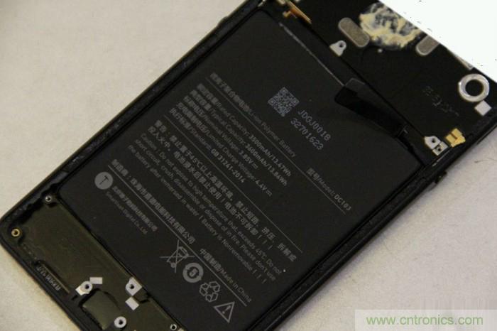 堅(jiān)果R1拆解：內(nèi)部設(shè)計(jì)究竟如何？