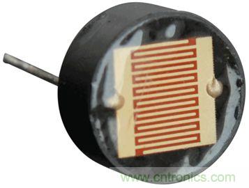 你有沒有試過用儀表放大器測量兩個(gè)光源的相對強(qiáng)度？