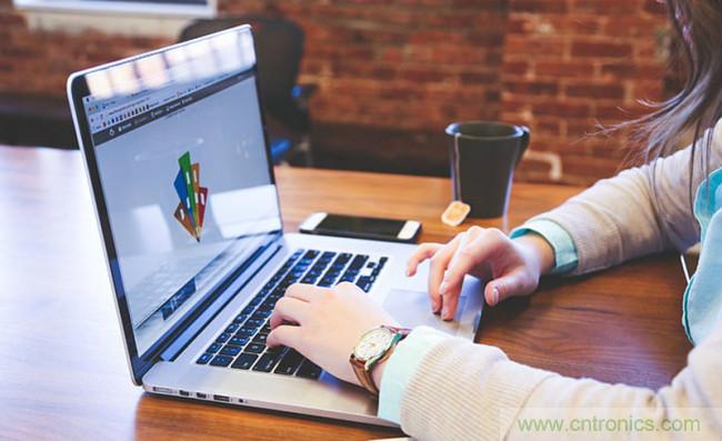 打卡&ldquo;未來(lái)工作&rdquo;，VDI存儲(chǔ)當(dāng)然是全閃存